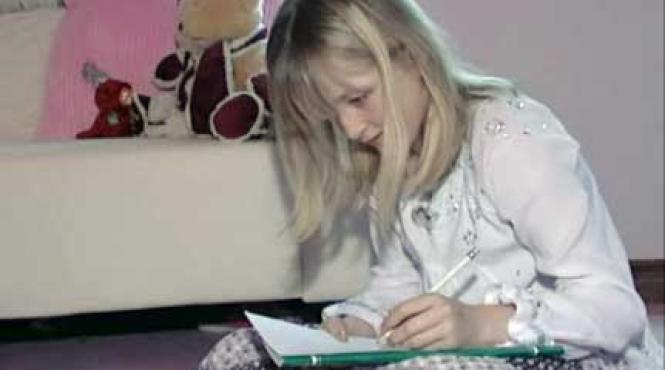 dreptul de a muri la 13 ani asteptand craciunul 9679 video