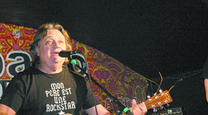 polivalenta atentie se reaprinde cenaclul flacara