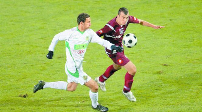 rapid fc vaslui 2 2 ei singuri impotriva lor