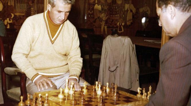 serie de interviuri ceausescu vazut de toma roman jr