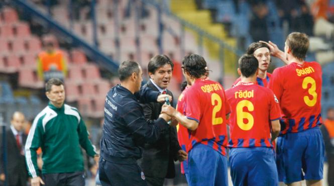 steaua lacatus la loc comanda