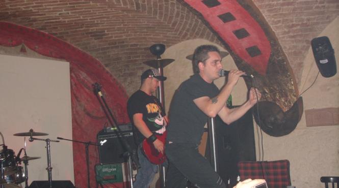 de craciun concert punk in suburbia