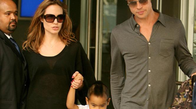 angelina jolie si brad pitt casatoriti de fiul lor maddox