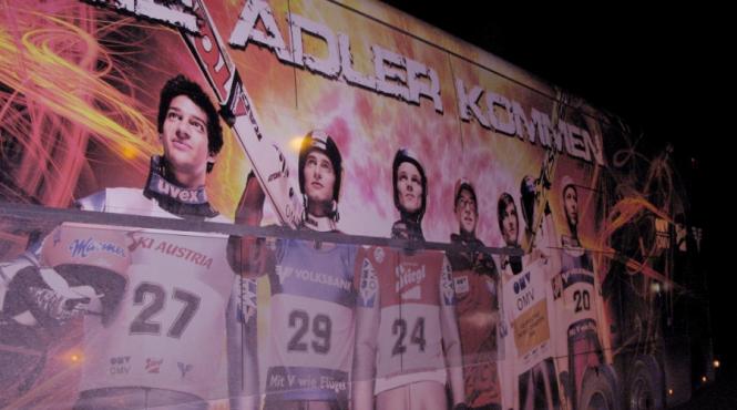 austria mania zapezii autocarul inchiriat de madonna