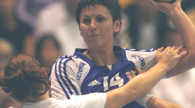 handbal oltchim rm valcea trece de grupele ligii campionilor