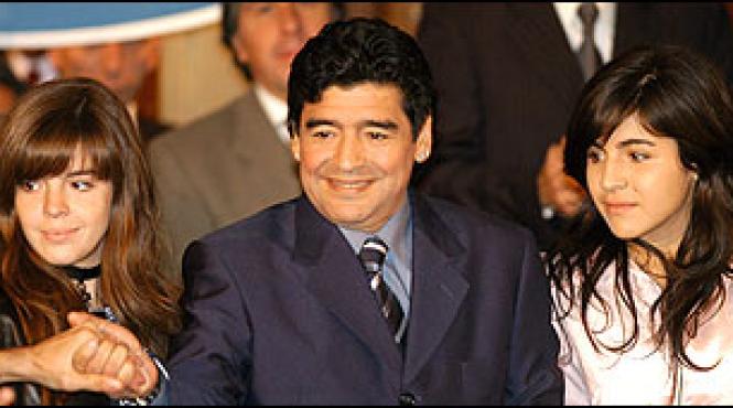 fiica lui maradona are probleme cu politia a sofat beata