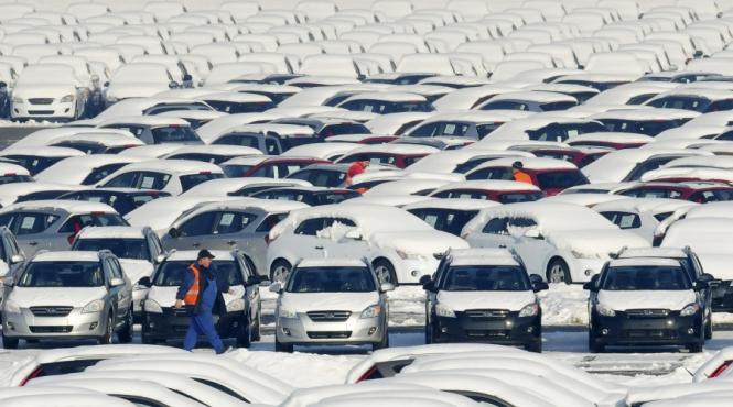 criza in industria auto prabusirea vanzarilor pune in pericol joburile a 100 000 de romani