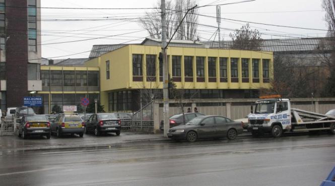 automilitienii bani si tupeu