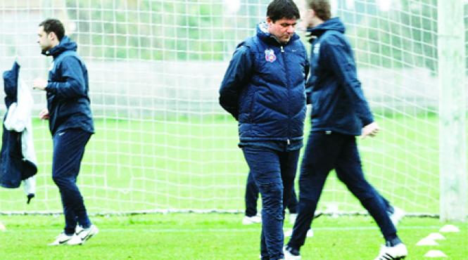 steaua probleme in defensiva