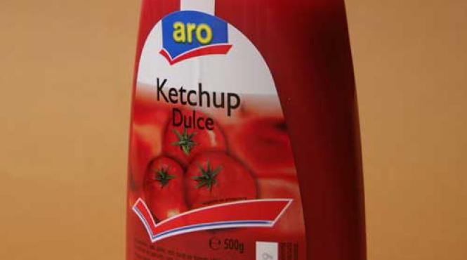 apa la pret de ketchup