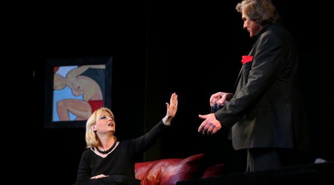 apelul lui piersic straini in noapte fara telefon la ureche