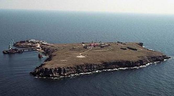 goana dupa aur la marea neagra petrolul din insula serpilor deja concesionat de guvernul tariceanu