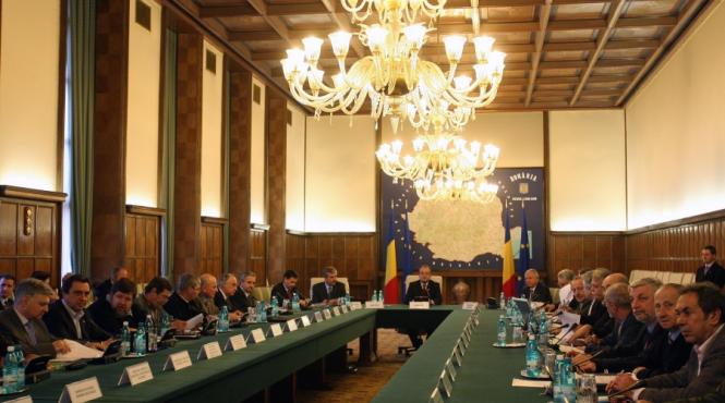 pacea cu sindicatele cabinetul taie sporurile numai pe hartie