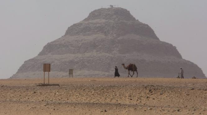 egiptologii folosesc tehnica medicala mumia si scannerul