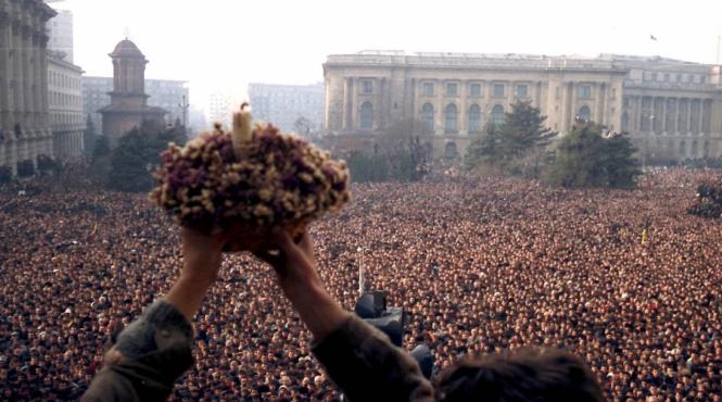 ion iliescu revolutia din decembrie si detractorii ei i