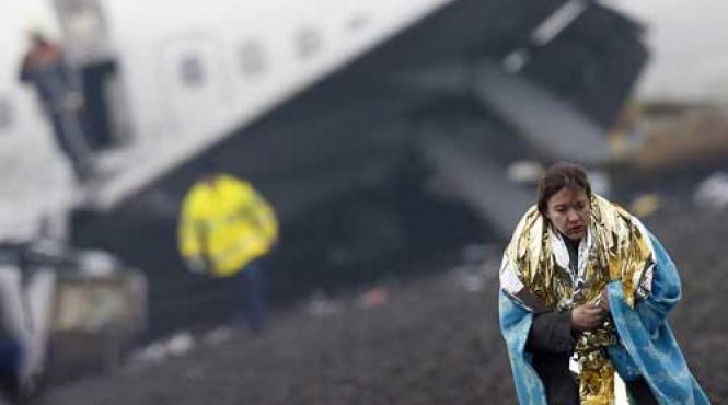 un avion cu 135 de pasageri la bord s a prabusit la amsterdam video