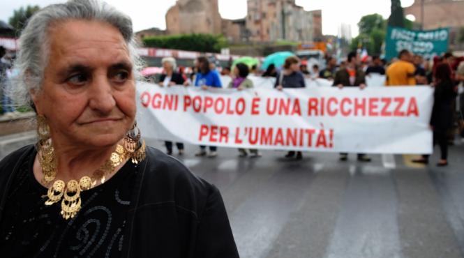 reactii la propunerea jurnalului national de la rom la referendum