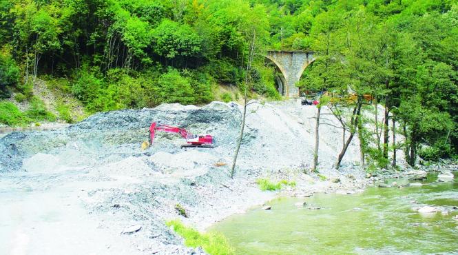parcul national defileul jiului icirc n gorj muntii se fura cu acte