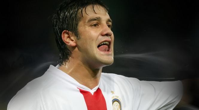 cristi chivu este in pericol mourinho vrea revolutie la inter