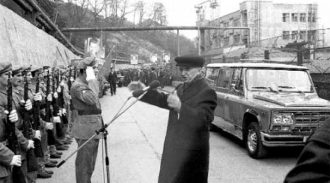 ceausestii pareau foarte batrani