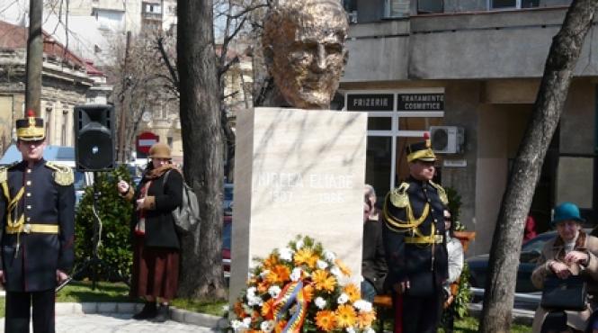 mircea eliade inapoi pe strada mantuleasa