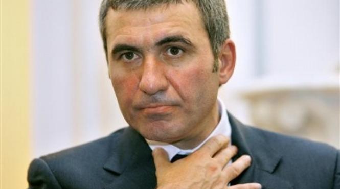 federatia negociaza venirea lui hagi