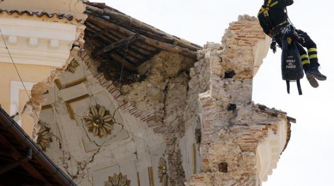 italia zguduita de doua noi replici seismice puternice bilantul a ajuns la 272 de morti