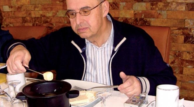 popas sub munte cu fondue romanesc