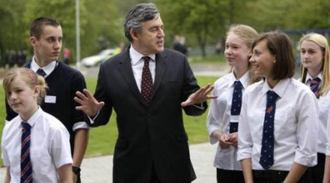 gordon brown vorbeste despre riscul izolarii europene