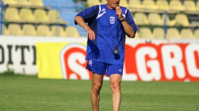 fiecare trebuie sa faca ce stie