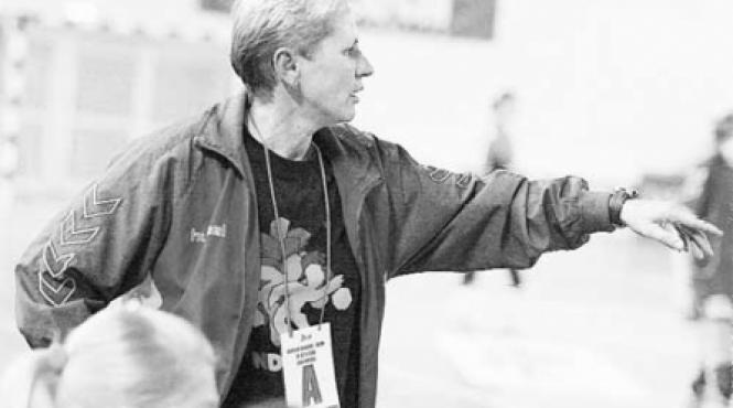 chimistul ramnicu valcea noua regina a handbalului