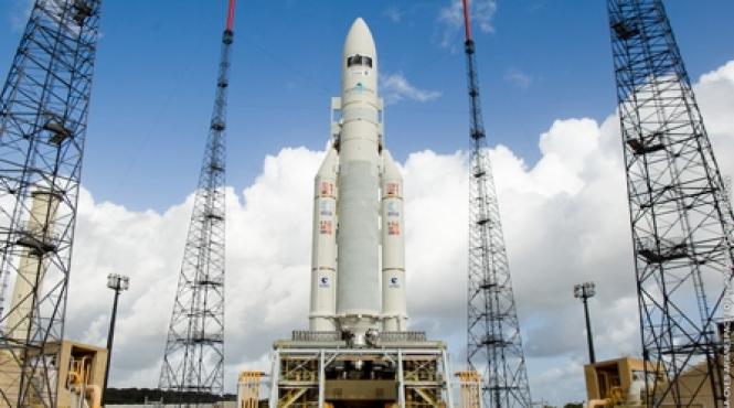 savanti romani studiaza clipa zero a universului