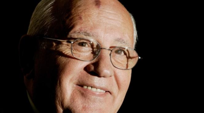 gorbi pune de o perestroika in occident