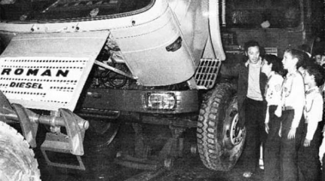 in 1989 steagul rosu exporta fara discriminare politica in urss si statele unite