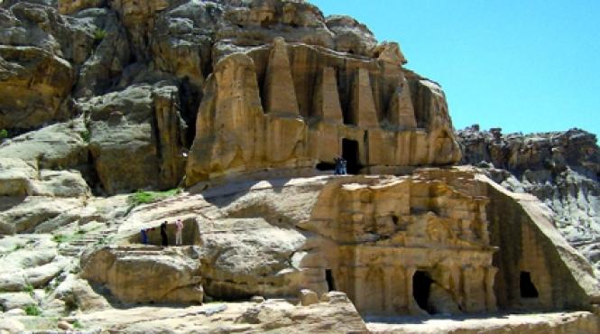 orasul pe jumatate la fel de vechi ca timpul