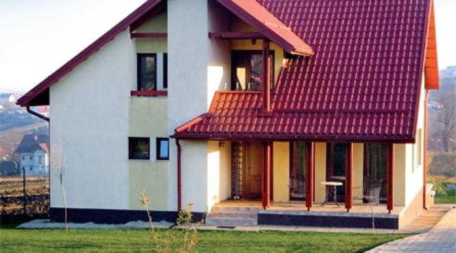 case cu structura din lemn