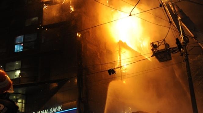 razboi declarat zgarie norilor