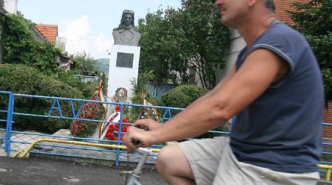 am facut inimile sa bata pentru aviatia romana