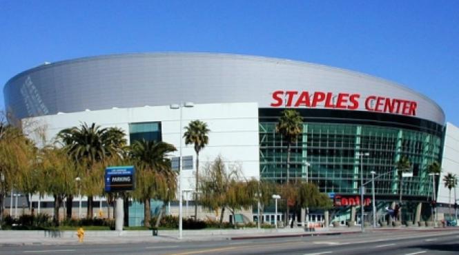 17 500 de bilete gratuite oferite fanilor pentru ceremonia funerara a lui michael jackson