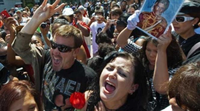 nu doar rege cel mai mare entertainer al tuturor timpurilor