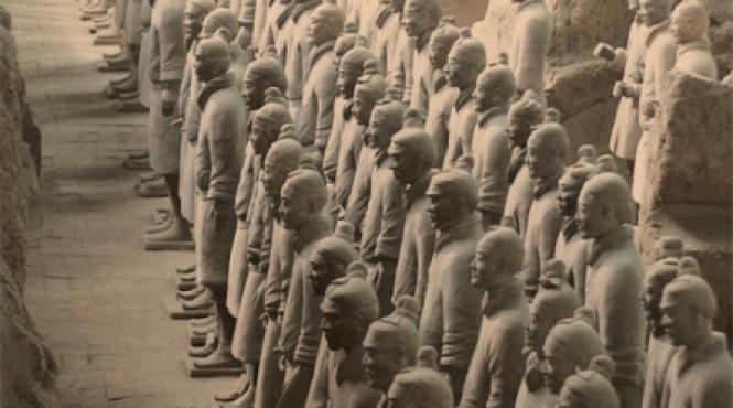 chip nou pentru armata de lut