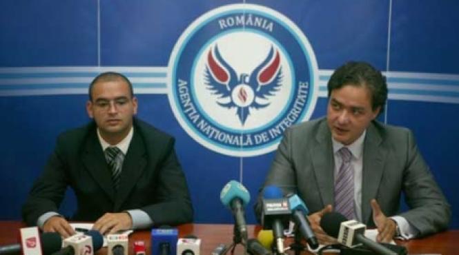 gardianul averilor isi bate joc de banii publici