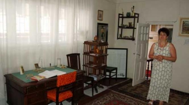 rapsodii de vara pe strada toparceanu