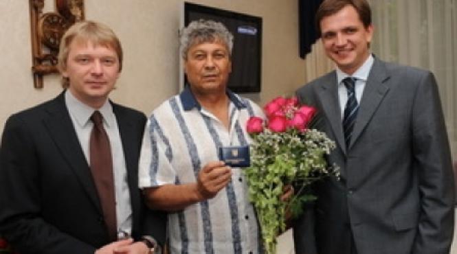 ucraina mircea lucescu primul strain care primeste titlul de antrenor emerit