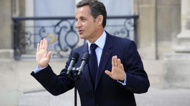 declaratie surpriza a lui sarko trebuie sa ma odihnesc am facut pana de benzina