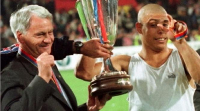 a disparut o legenda bobby robson a incetat din viata