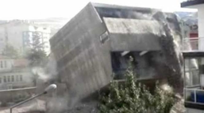 cladirea hopa mitica