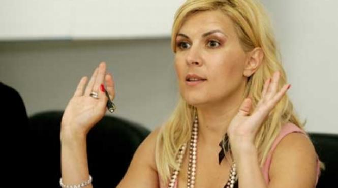 se sterg urmele pentru elena udrea