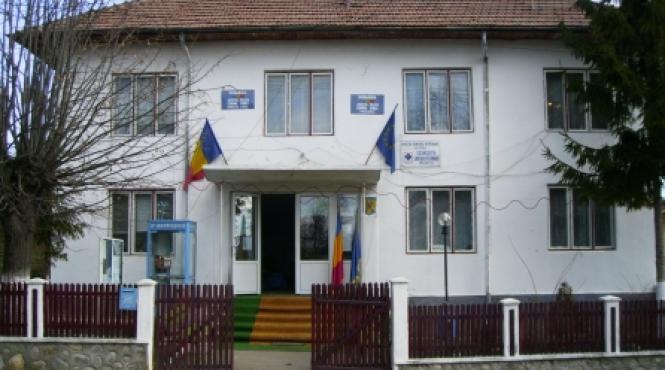 runcu prima primarie din romania care da faliment