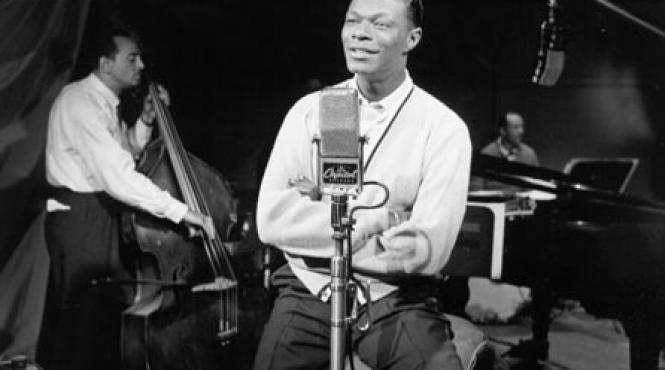 vocea de catifea a regelui cole